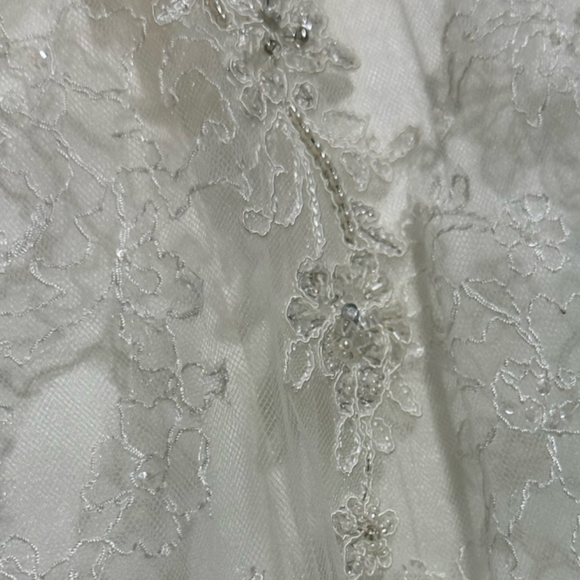 Casablanca wedding dress - Picture 9 of 9